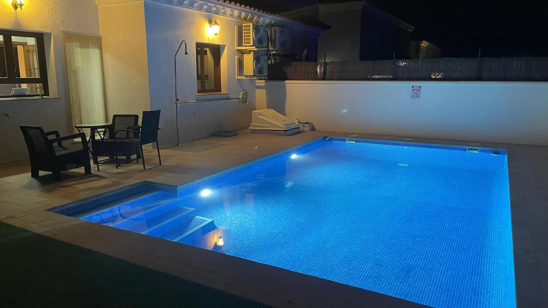 Chalet House Lago Azul Cuevas del Almanzora
